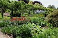 (68) 2010 Parc floral Apremont sur Allier